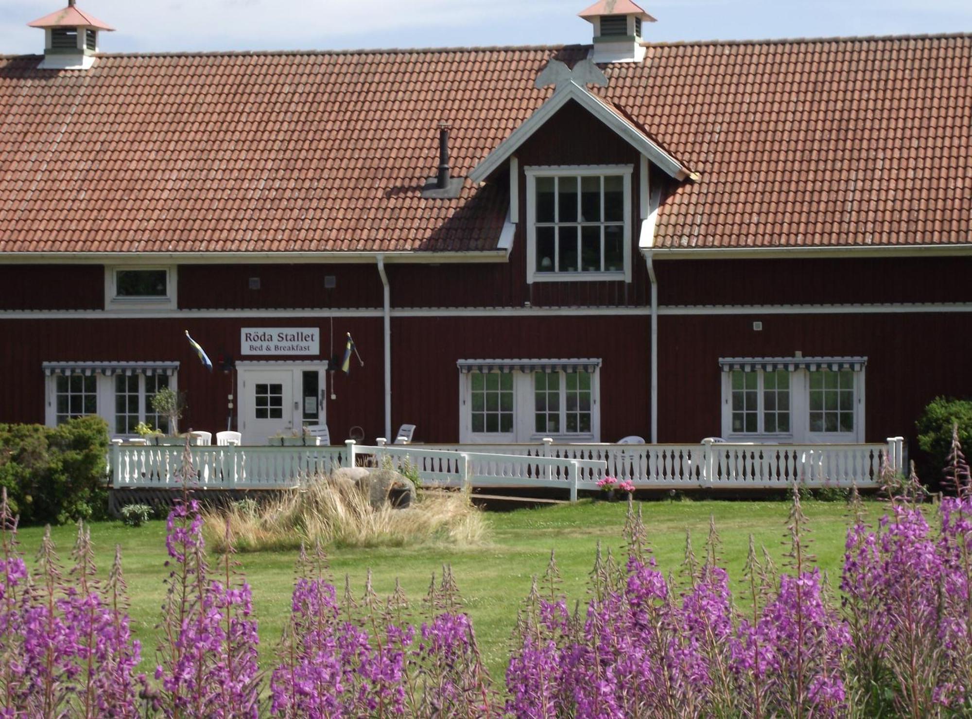 Roeda Stallet Bed & Breakfast Panzió Hjo község Kültér fotó